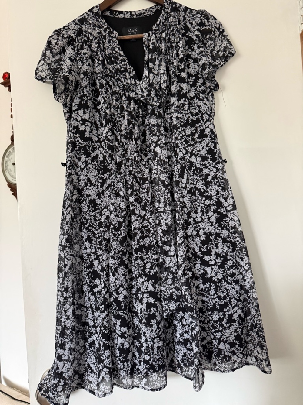 MSK Black and White Floral Midi Dress with Flutter Sleeves